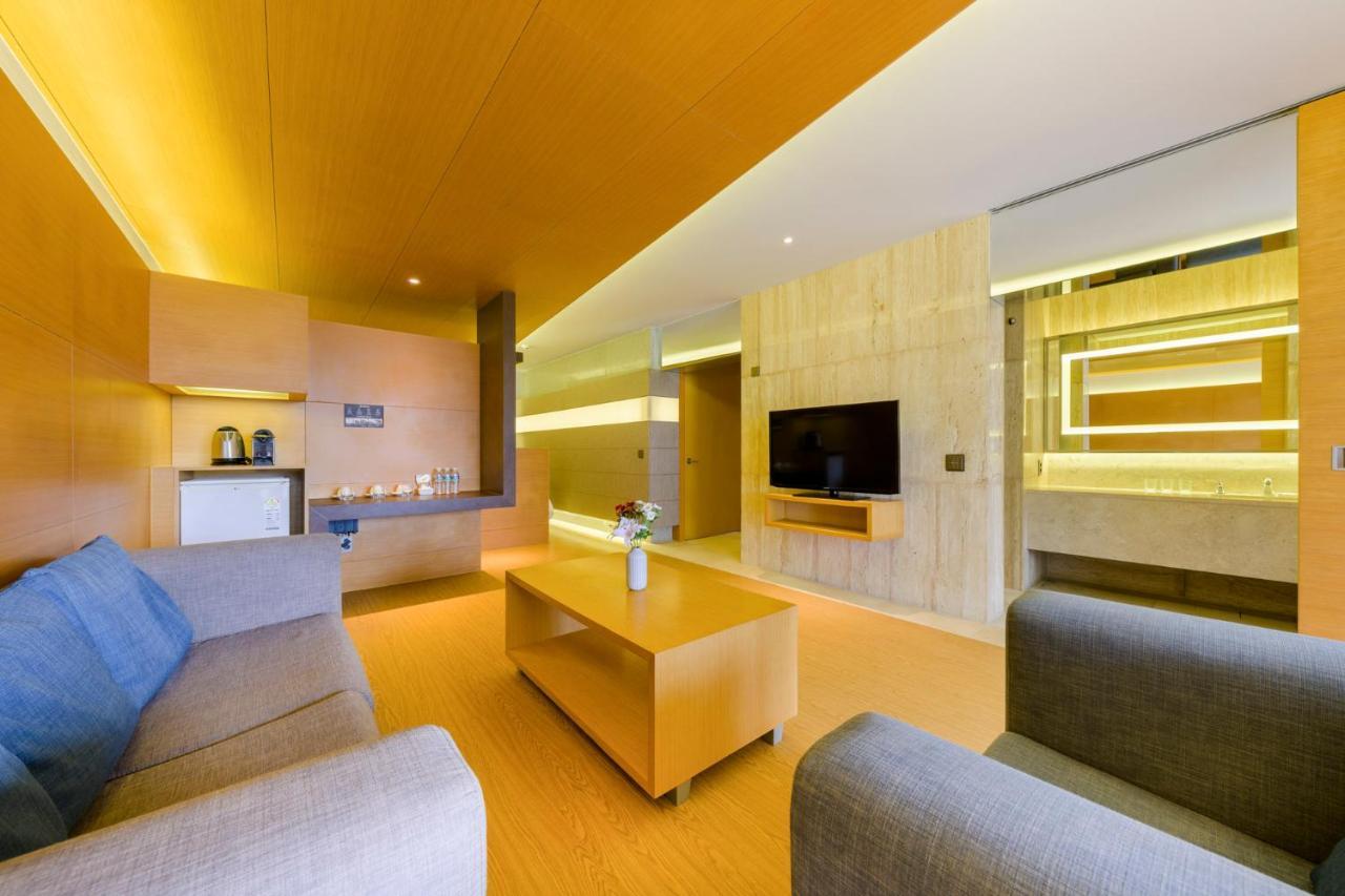 Stanford Hotel & Resort เมืองเชจู ภายนอก รูปภาพ