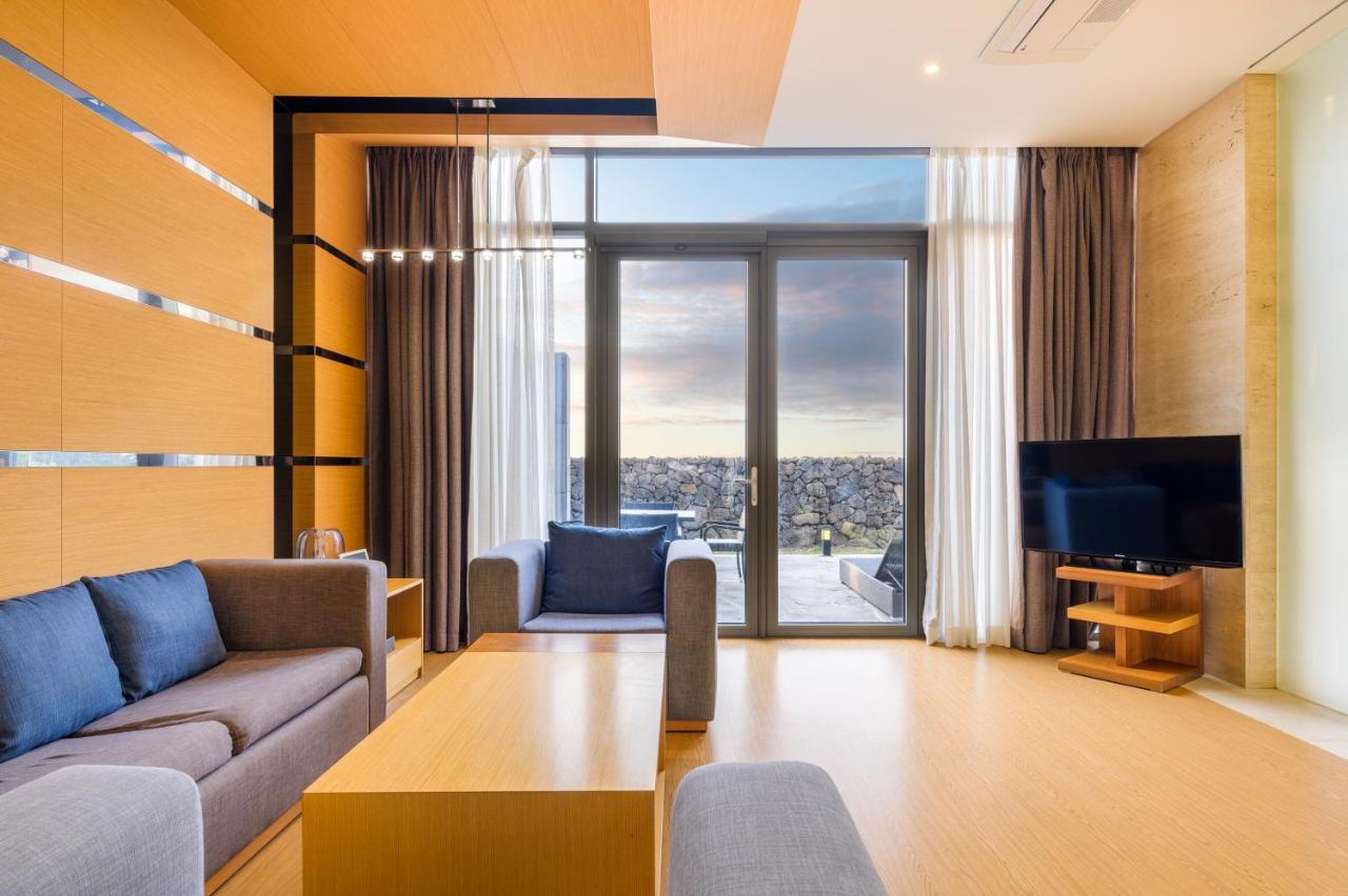 Stanford Hotel & Resort เมืองเชจู ภายนอก รูปภาพ