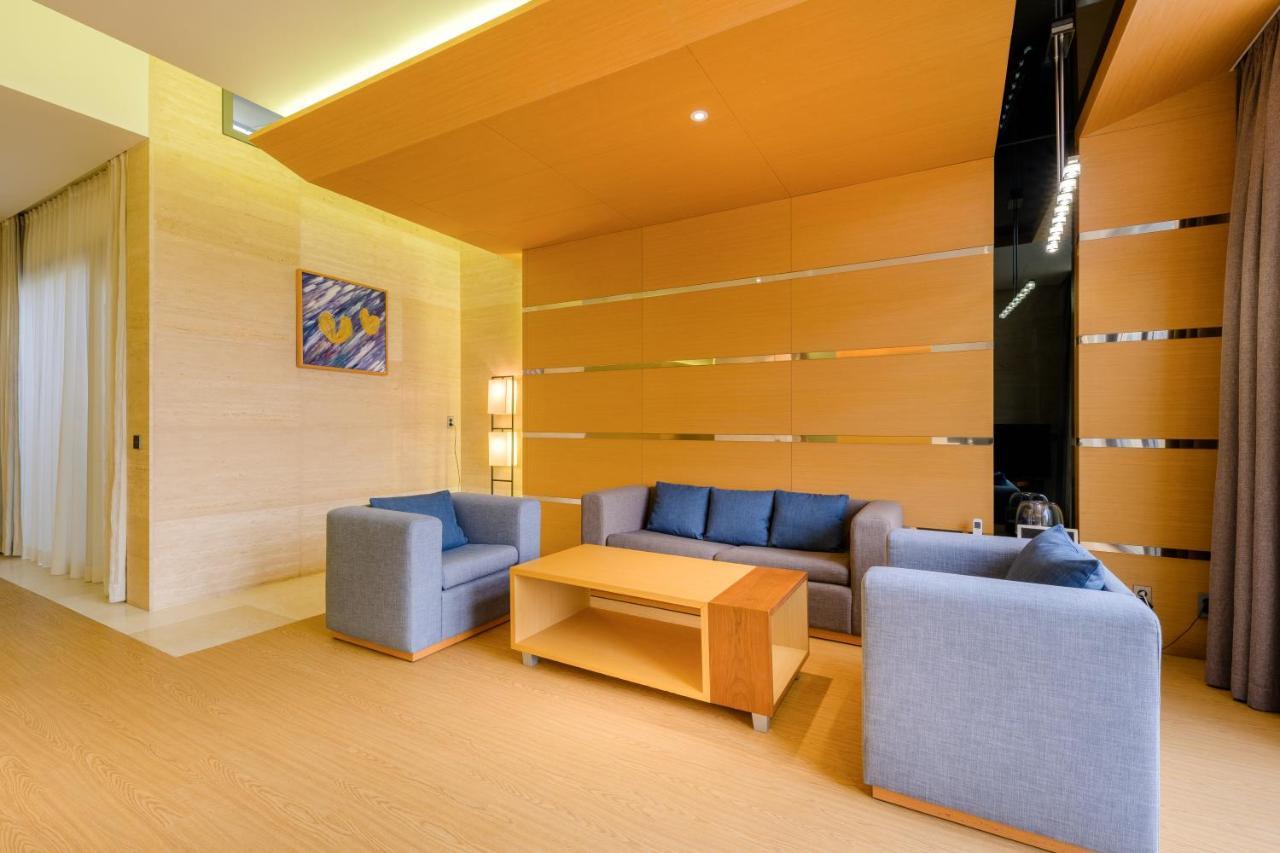 Stanford Hotel & Resort เมืองเชจู ภายนอก รูปภาพ