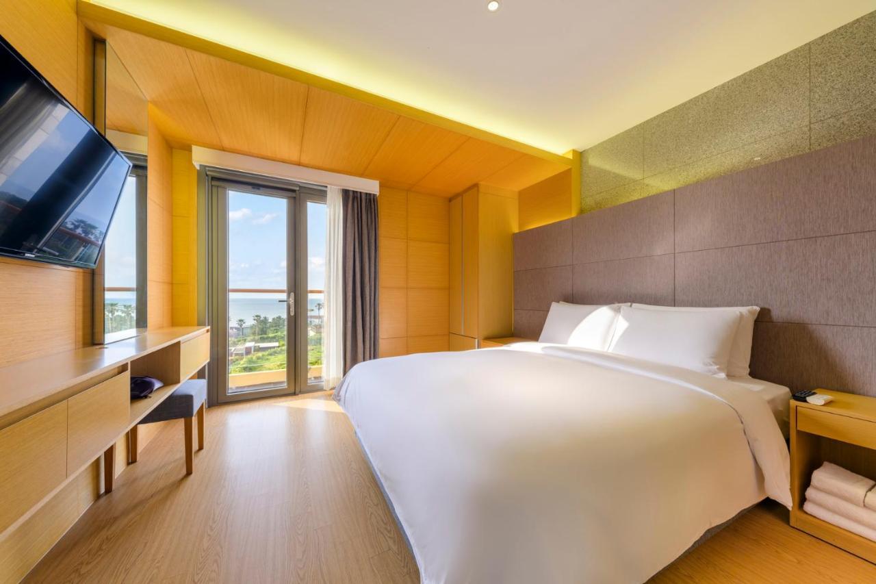 Stanford Hotel & Resort เมืองเชจู ภายนอก รูปภาพ